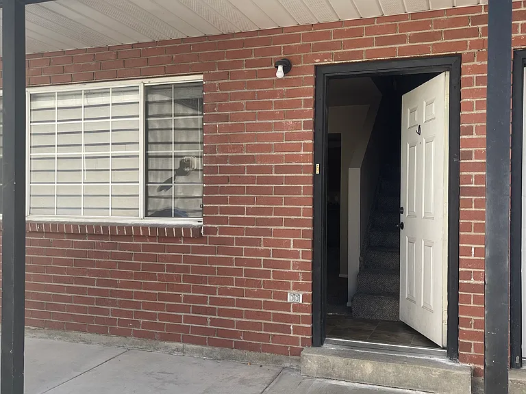 147 W 1190 N — Photo 32