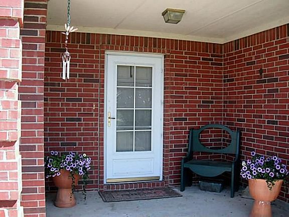 5th image of 720 Cross Timbers Dr