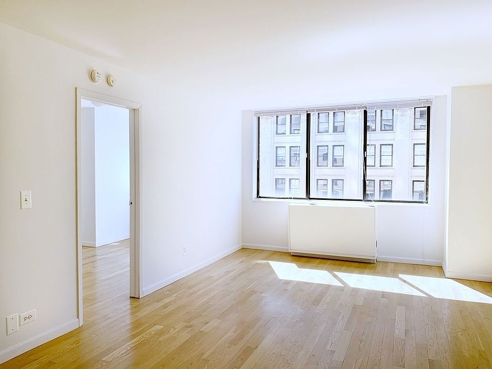 1st image of 300 Mercer St APT 12I