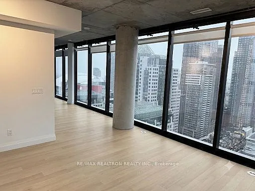 224 King St W #2901 — Photo 11