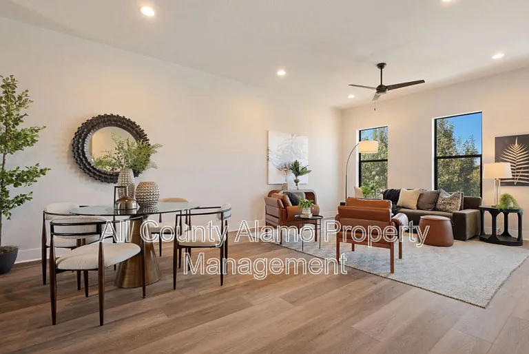 7930 Kennedy Hl — Photo 4
