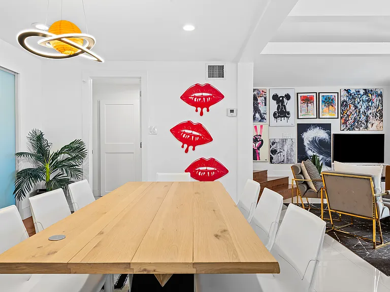 625 NE 15th Ave — Photo 34
