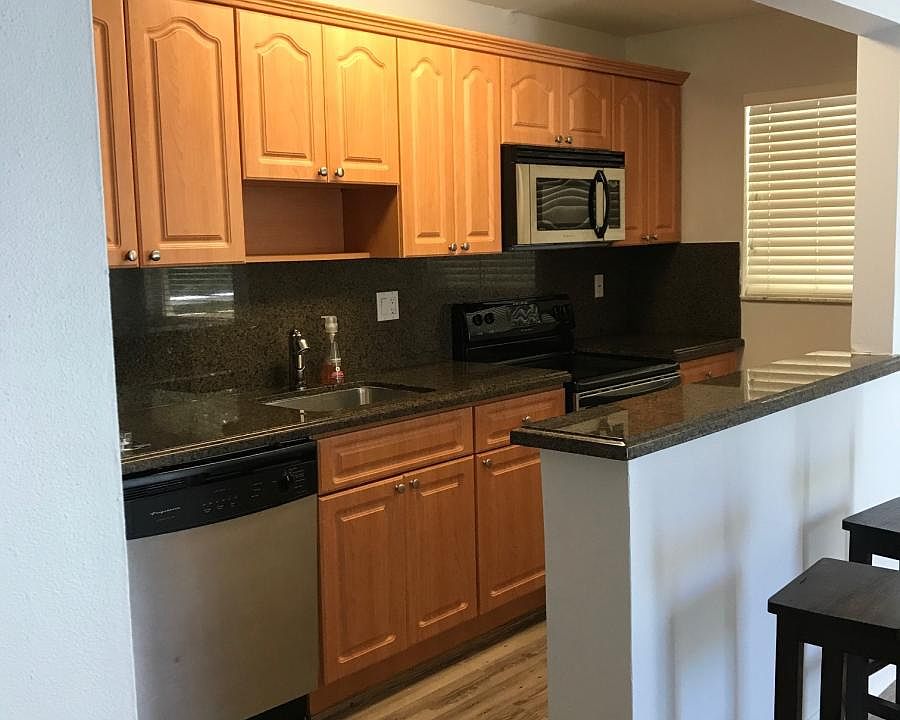 Kitchen with Granite