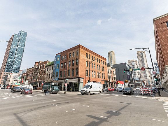 3rd image of 166 W Grand Ave APT 3B