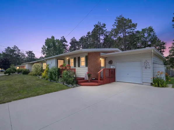 8715 Pennsylvania St, Oscoda, MI 48750