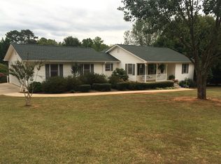 67 Post Circle Rd, Cleveland, GA 30528