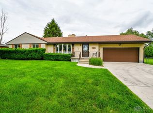 4216 Ridgecliff Dr, Dayton, OH 45440