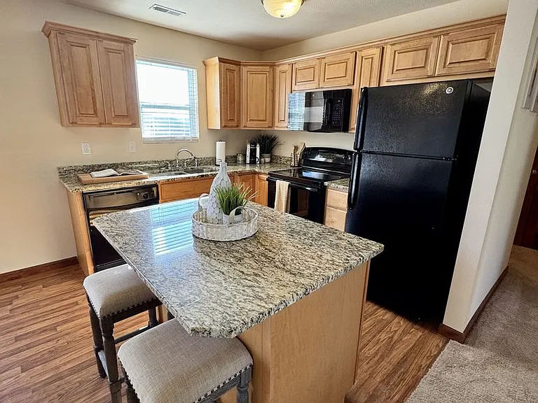 Eagle View Luxury Apartments — Photo 99
