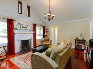 3254 Lexington Ave, Mohegan Lake, NY 10547