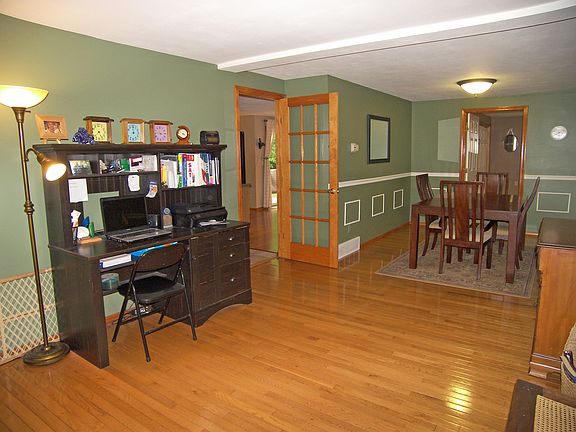 3rd image of 5961 Jerusalem Dr