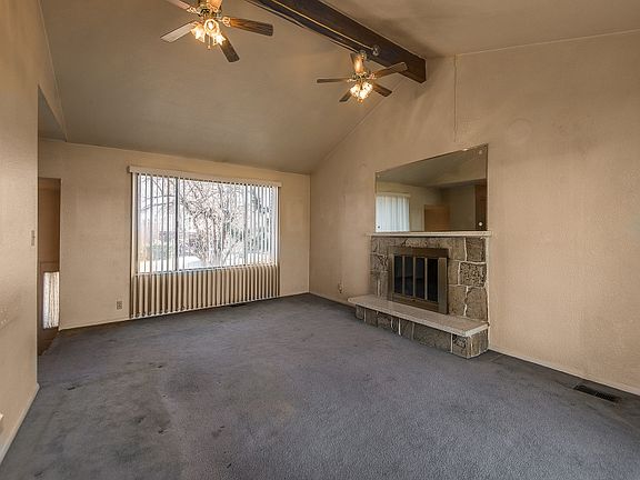4th image of 2082 E Hazelwood Way