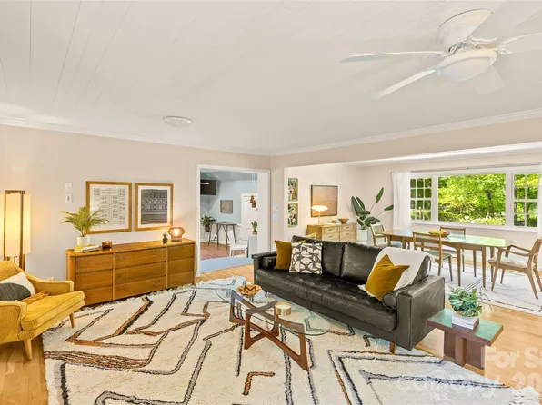 7108 Preston Ct, Charlotte, NC 28215