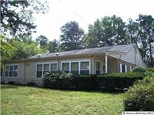 2nd image of 3 Hemlock Dr