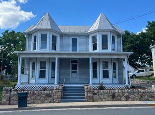 106 N Main St, Edinburg, VA 22824