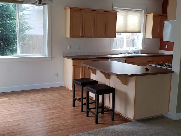 2890 Son Rise Loop — Photo 3