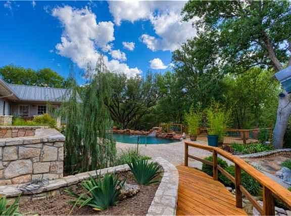 4th image of this home