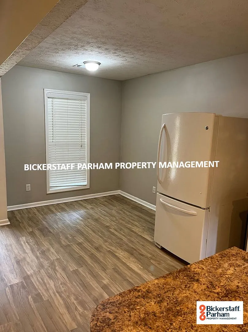Spacious & Inviting 1,360 SQ FT Home - Great Room, Appliances & Pets Welcome! — Photo 4