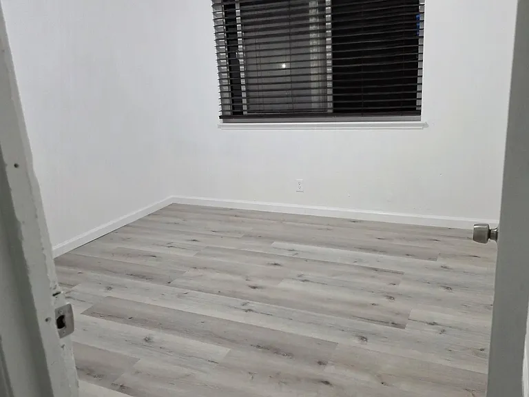 254 Pamela Ave #4 — Photo 11
