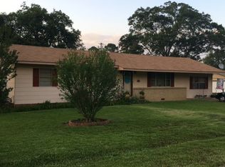 109 Dallas St, Crystal Springs, MS 39059