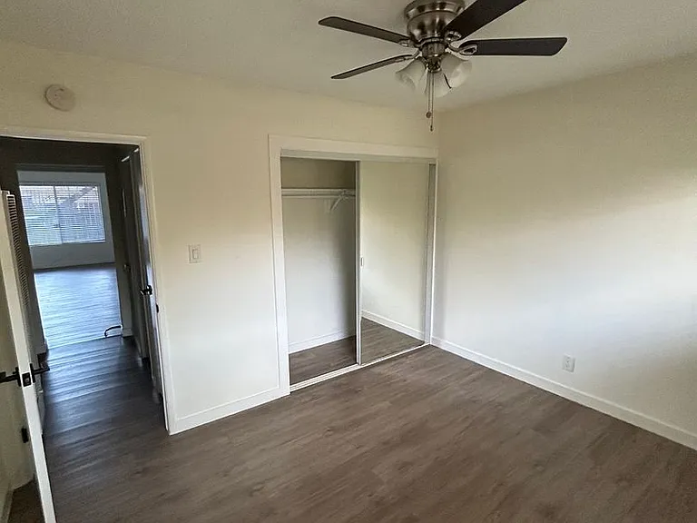 12128 Ramona Ave — Photo 8
