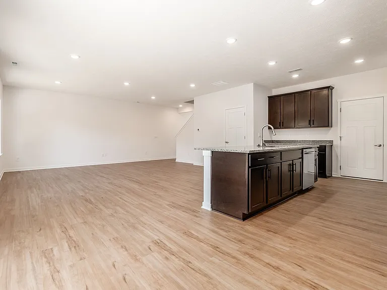 2787 Horsham Dr — Photo 14