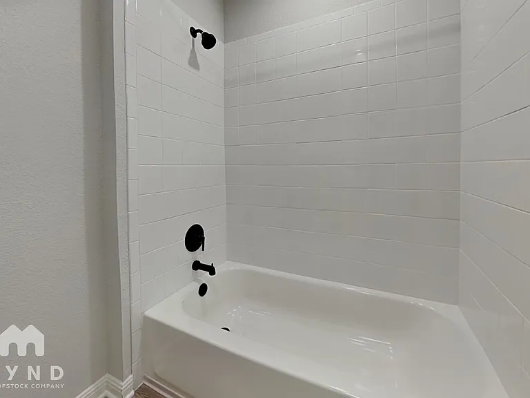 8003 Andravida Dr — Photo 17
