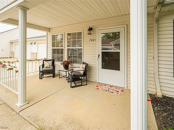 5th image of 786 N Creek Dr Unit 786