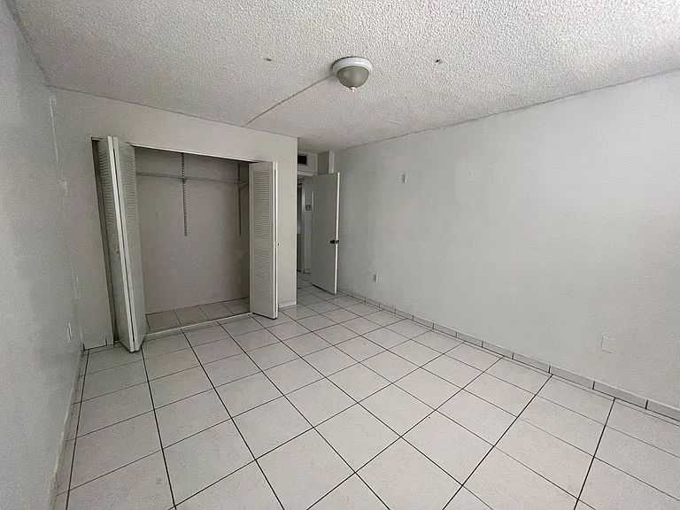 14180 SW 87th St #304 — Photo 12