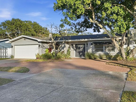 3rd image of 725 Patricia Ave