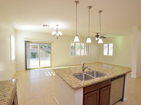 5th image of 3411 E Yellowstone Pl