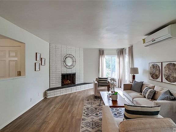 3rd image of 735 W Hill St