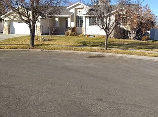 5422 W Windmill Dr, West Jordan, UT 84081