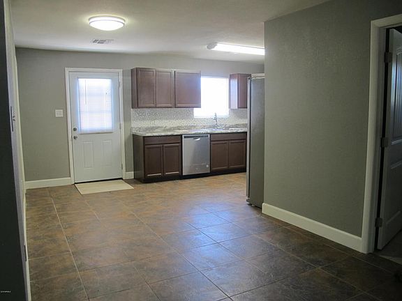 5th image of 110 W Gorham St