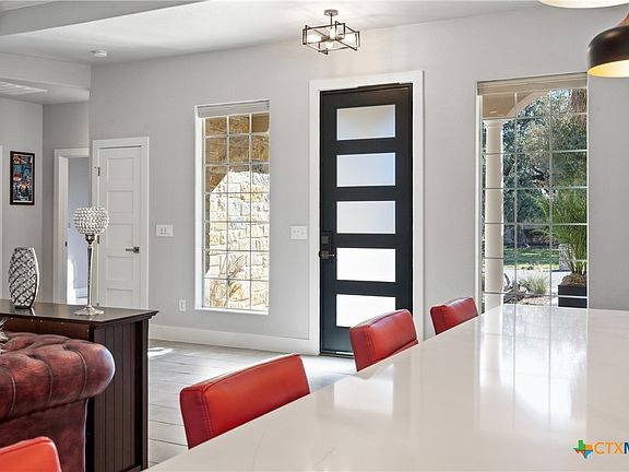 5th image of 410 Quarry Springs Dr