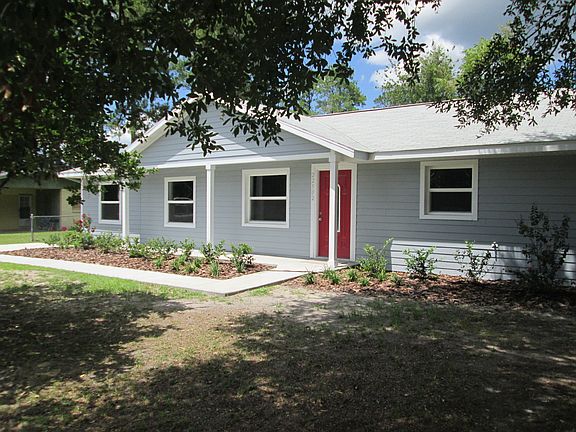 2nd image of 22502 SE 60th Pl