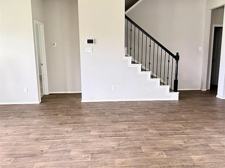 4406 Andorno Dr — Photo 7