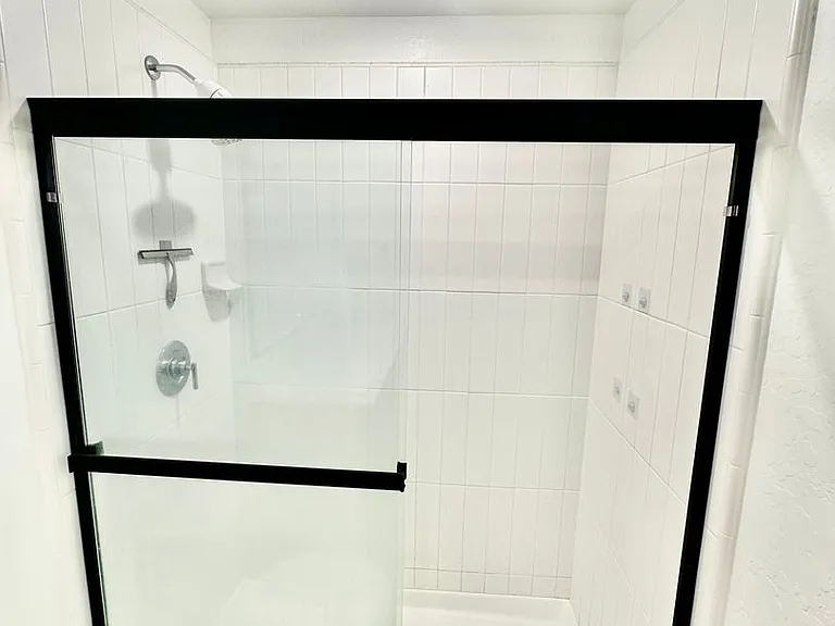 580 N Adler Ln — Photo 23