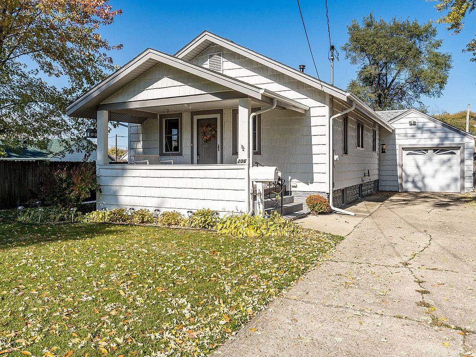 1st image of 206 Sheridan Dr