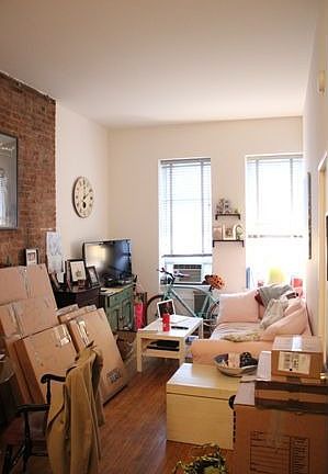 4th image of 68 W 82nd St APT 3A