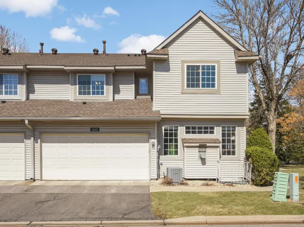 1065 Lovell Ln S, Roseville, MN 55113