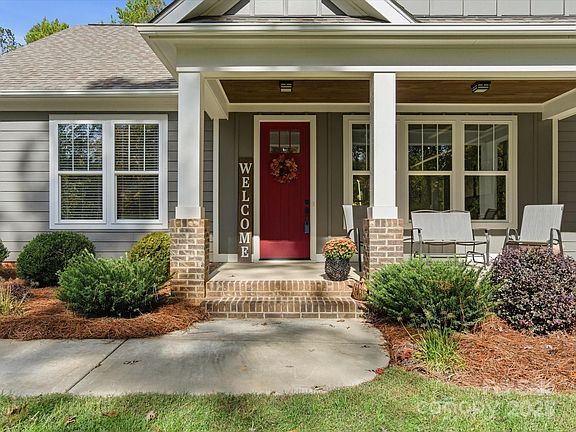4th image of 7109 Dorey Ln