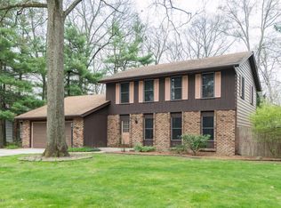 300 Point O Woods Dr, Portage, MI 49002