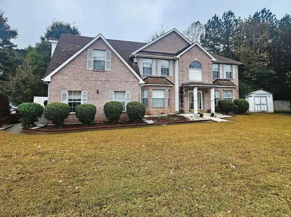 2394 Marsh Rabbit Ln, Decatur, GA 30035