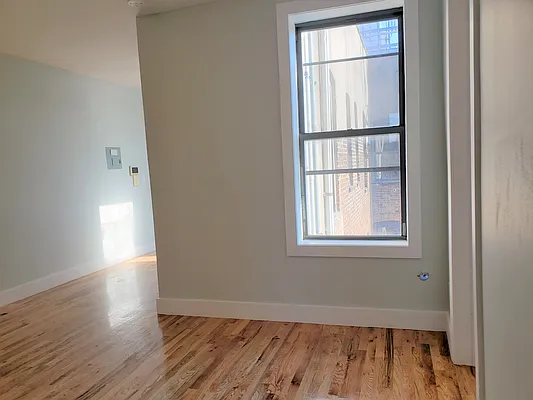 Rented by The Hamilton Group | media 22