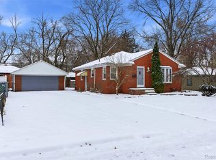 26541 W Six Mile Rd, Redford, MI 48240