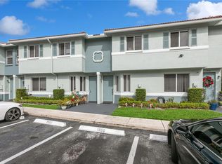 1950 Alamanda Way, Riviera Beach, FL 33404