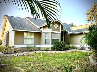 916 Westwinds Blvd, Tarpon Springs, FL 34689