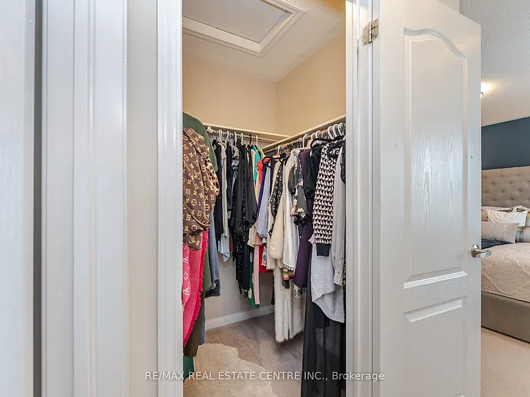 996 Savoline Blvd — Photo 27