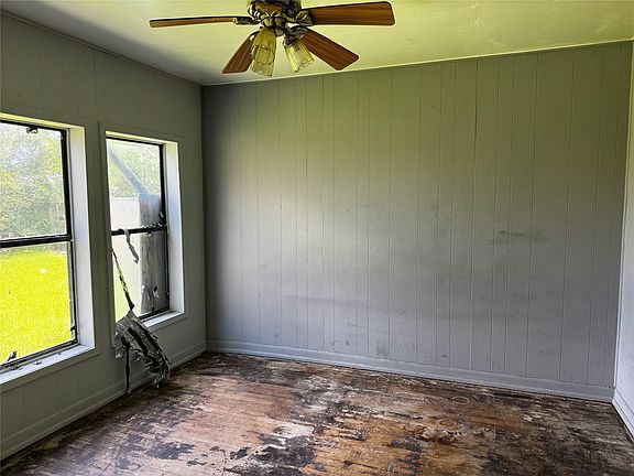 4th image of 720 Yupon St