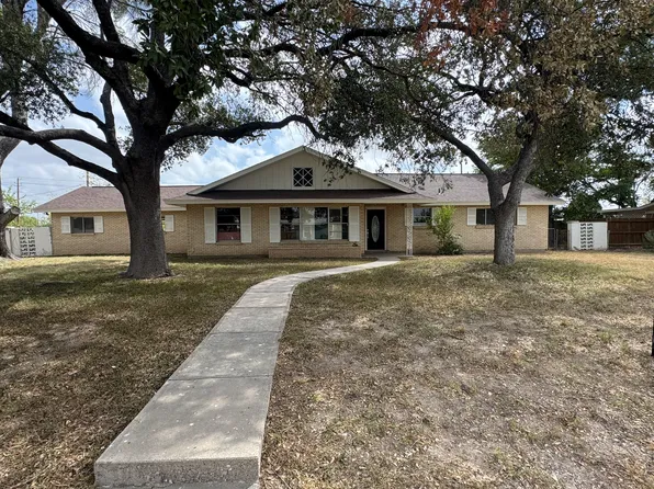 105 Ridgemont St, Del Rio, TX 78840
